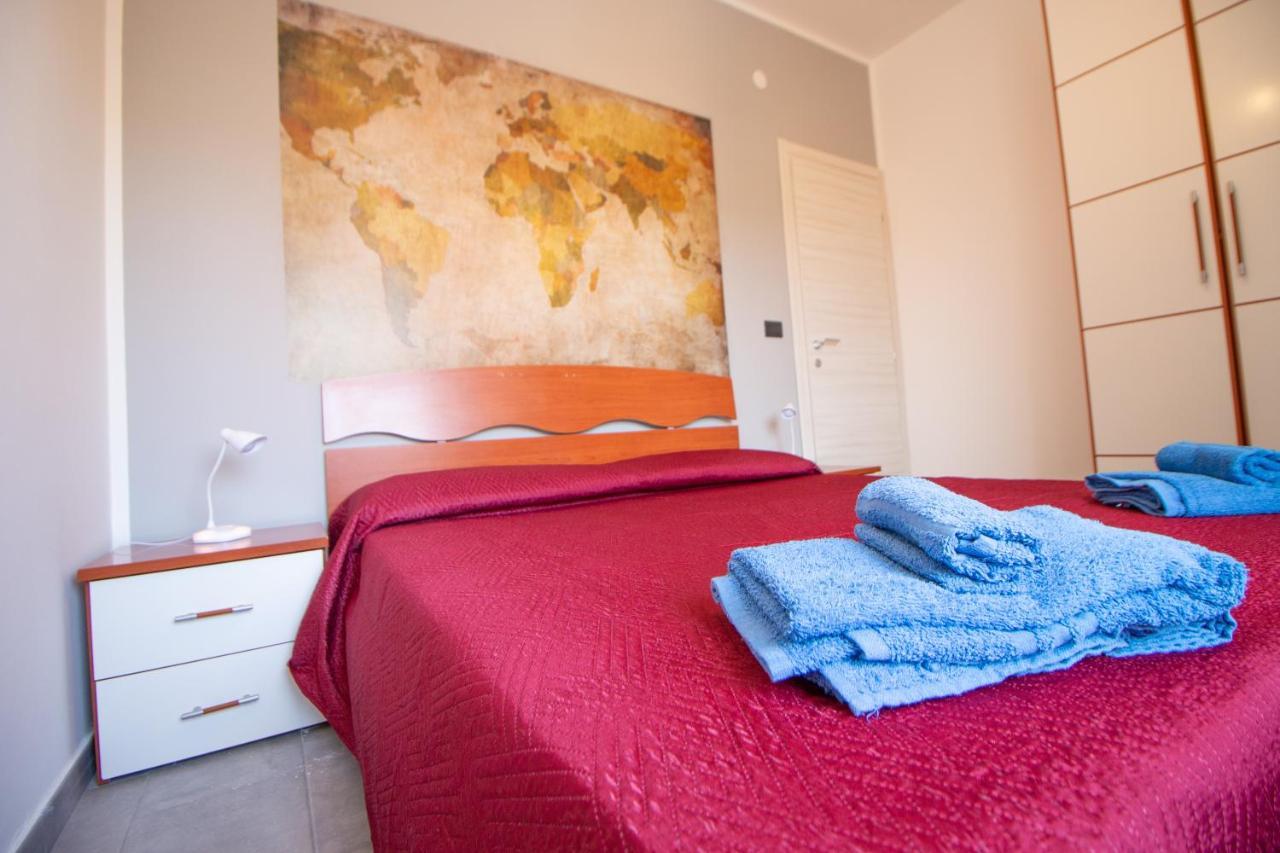 Casa Vacanze Casetta Grande Porto Torres Exterior foto
