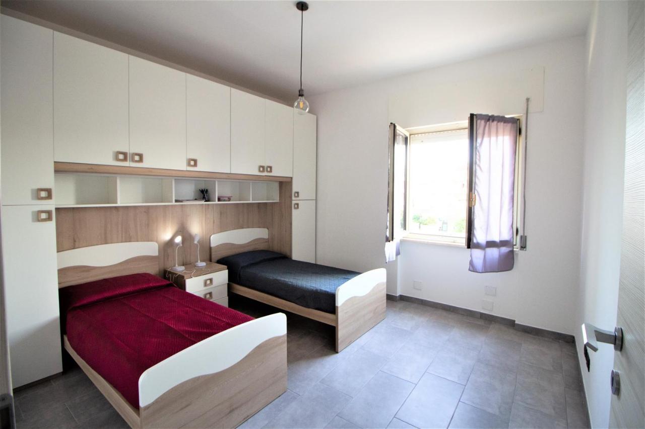 Casa Vacanze Casetta Grande Porto Torres Exterior foto